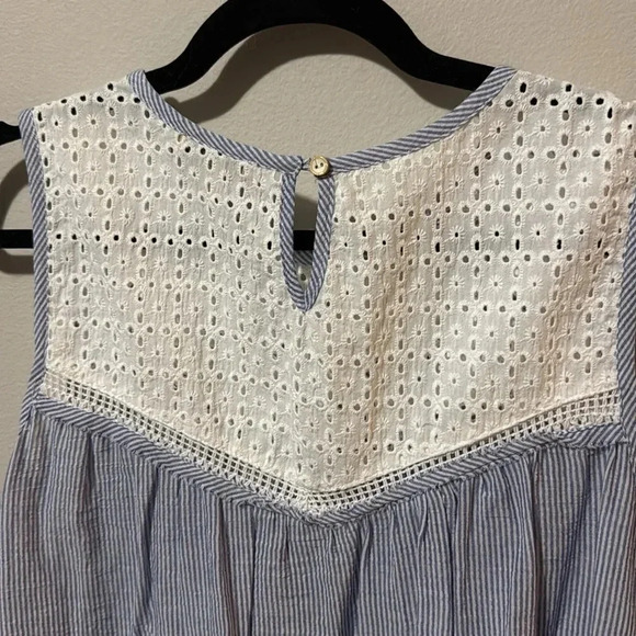 Democracy | 100% cotton blue tank with eyelet white detailing, medium. EUC - Picture 7 of 8
